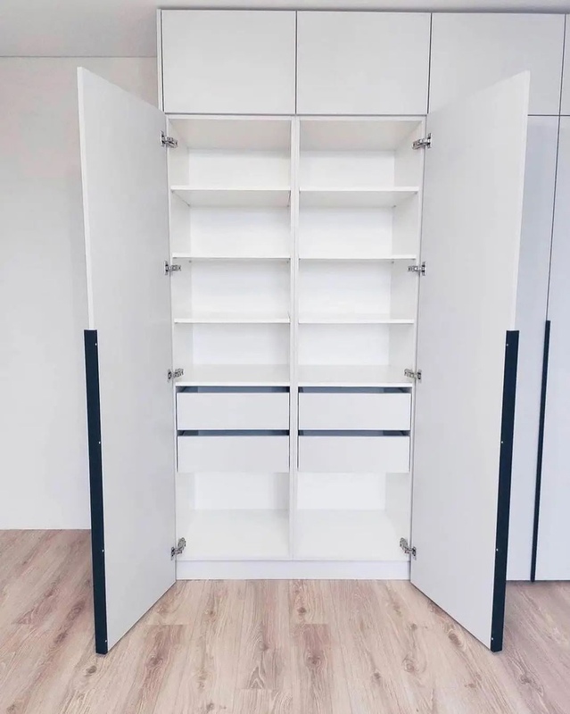 Распашные шкафы-Белый шкаф с распашными дверями «Модель 10»-фото2